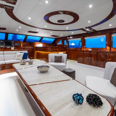 Performance Fee Yacht 15
