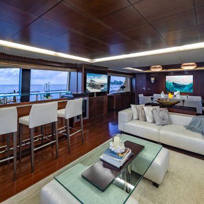 Tail Lights Yacht 14