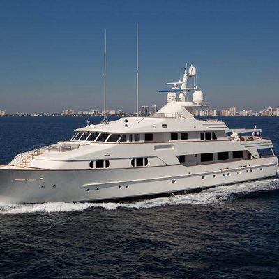 motor yacht valor charter price