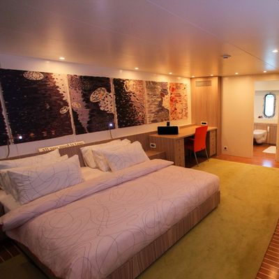 Theodor Yacht 14