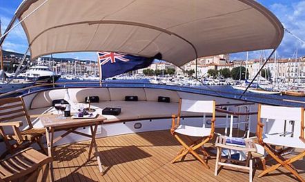 M/Y ‘Heavenly Daze’ Available for Last-Minute Charter