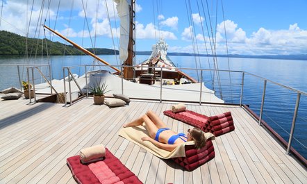 Book Now for a Reduced Charter Rate on S/Y LAMIMA