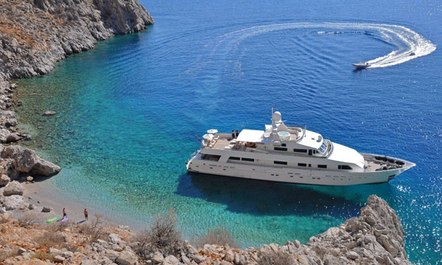M/Y LIONSHARE Offers Last Minute Deal