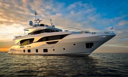 yacht URIAMIR offers discount for late season South of France charters 