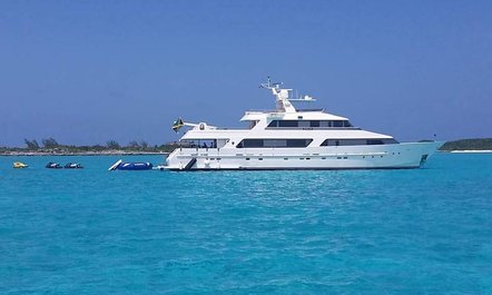 M/Y BRIO Offers Free Day In The Bahamas
