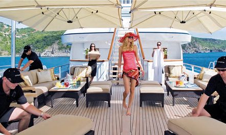Carribbean yacht charter offer: save with 71m Feadship M/Y UTOPIA