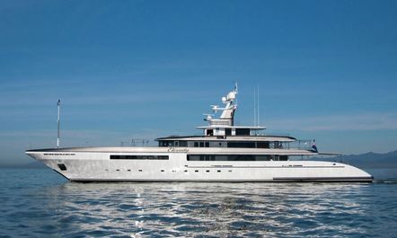 Green yachting: charter eco-friendly superyacht ETERNITY in the Bahamas this summer
