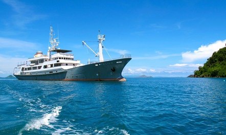 M/Y SALILA Offers Eclipse Experience in Indonesia