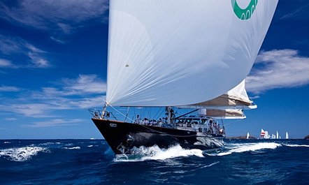 Sailing Yacht AXIA has Reduced Summer Rates