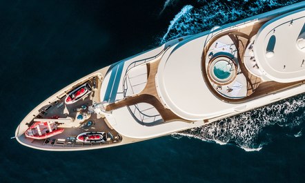 M/Y 'Light Holic' Open For Charter In The Maldives