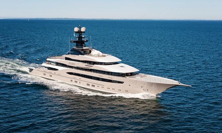 M/Y KISMET Withdraws from FLIBS Due to Charter Demand