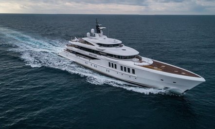 VIDEO: First footage of Benetti M/Y SPECTRE 