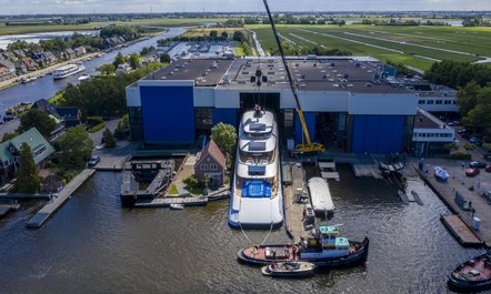VIDEO: Feadship Project 818 makes first appearance
