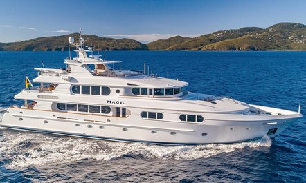 Last-minute availability to charter 40m motor yacht MAGIC in New England