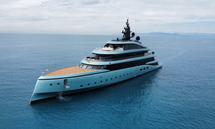 Admiral’s 75m luxury charter yacht KENSHÕ delivered