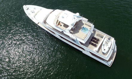 M/Y BRIO Offers 8 Nights for Price of 7 in the BVI
