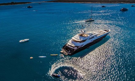 M/Y AGRAM offers reduced rates in Croatia 