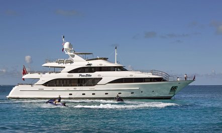 M/Y Pure Bliss’ offers reduced rates on Caribbean charters 