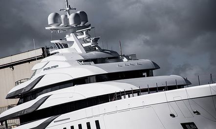 Video: See 95m superyacht MADSUMMER hitting the water