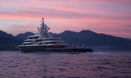 Expedition Yacht LUNA off the Charter Market for Winter