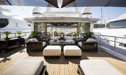 M/Y ‘Illusion V’ Offers Bahamas Charter Package