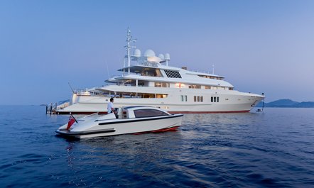 Charter M/Y ‘Coral Ocean’ For Less in the Caribbean