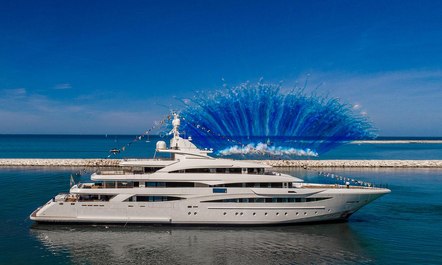 79m CRN superyacht MIMTEE sees delivery