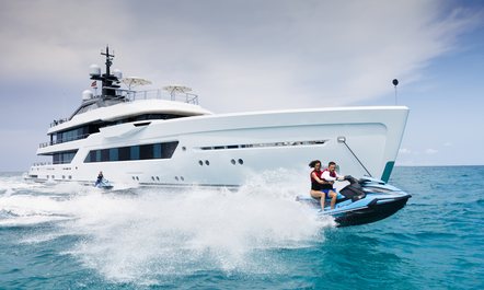 ENTOURAGE offers last dates for Mediterranean yacht charters