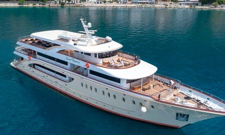 49m superyacht QUEEN ELEGANZA now available to charter