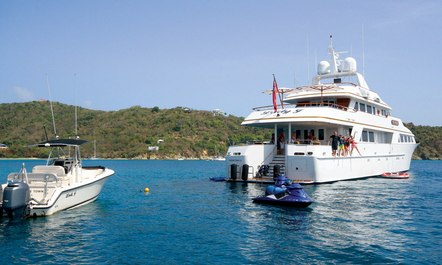 M/Y 'Lady J' Provides Aid To The Caribbean