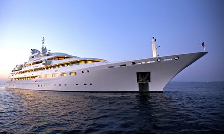  83m superyacht O’MEGA now open for early bookings on Caribbean yacht charters over the holidays