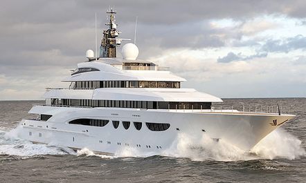 88m Quattroelle Now Available For Charter