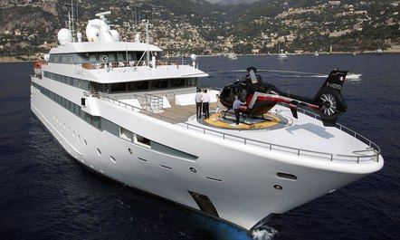 M/Y 'Lauren L' offers special Mediterranean charter rate