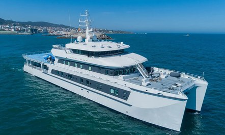 Luxury motor yacht WAYFINDER joins the global yacht charter fleet