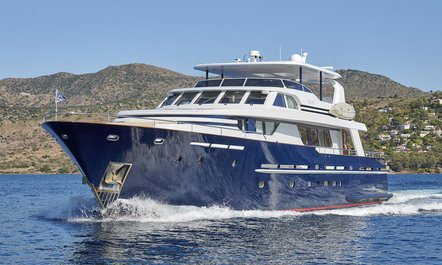 Embark on an unforgettable Mykonos yacht charter with motor yacht Mia Zoi