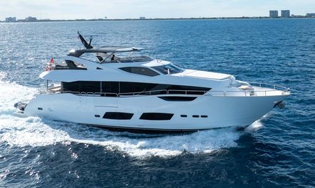 Charter yacht NIGORA offers 20% off September charters in the South of France