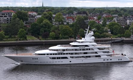 Delivered: 117m BOARDWALK Bids Traditional Farewell To Blumenthal As She Embarks On Maiden Voyage