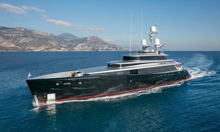Caribbean charter fleet welcomes 47M Feadship motor yacht LADY VICTORIA