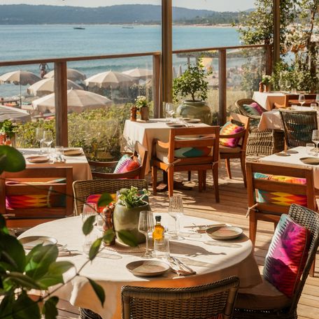 Jardin Tropezina dining tables