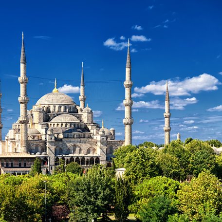 Minarets and domes of the Blue Mosque, Sultanahmet, Istanbul, Turkey