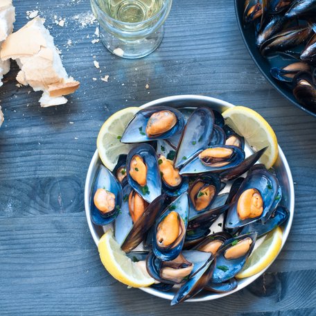 A dish of mussels served in Naples