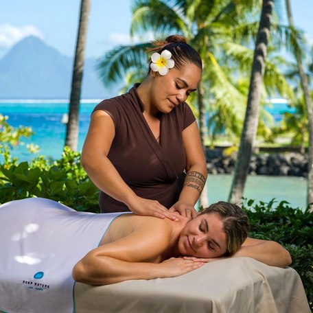 Tahiti - Algotherm Dermo Ocean Spa massage