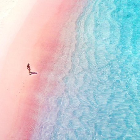 Pink sandy beach in the Bahamas
