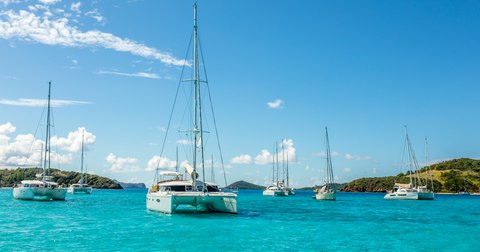 https://image.yachtcharterfleet.com/w480/h252/qh/ca/ow-1/k6ace1555/cms/photo/1819901/catamaran-caribbean.jpg