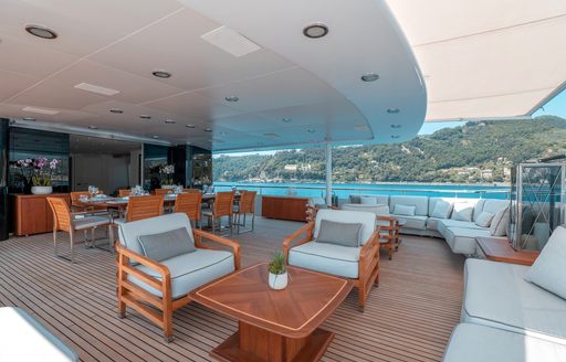 Charter yacht DEEP BLUE II exterior seating area