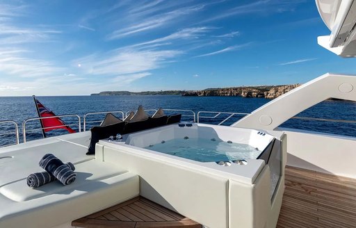 jacuzzi pool on motor yacht ANYA