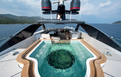 Deck Jacuzzi onboard superyacht charter STARBURST III