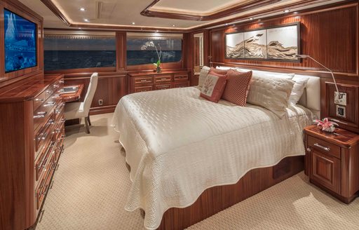 elegant master suite on board charter yacht AMITIÉ 