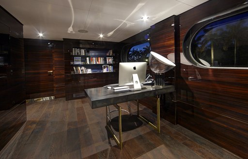 Feasdship superyacht HIGHLANDER office area