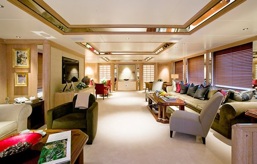 va bene motor yacht main salon